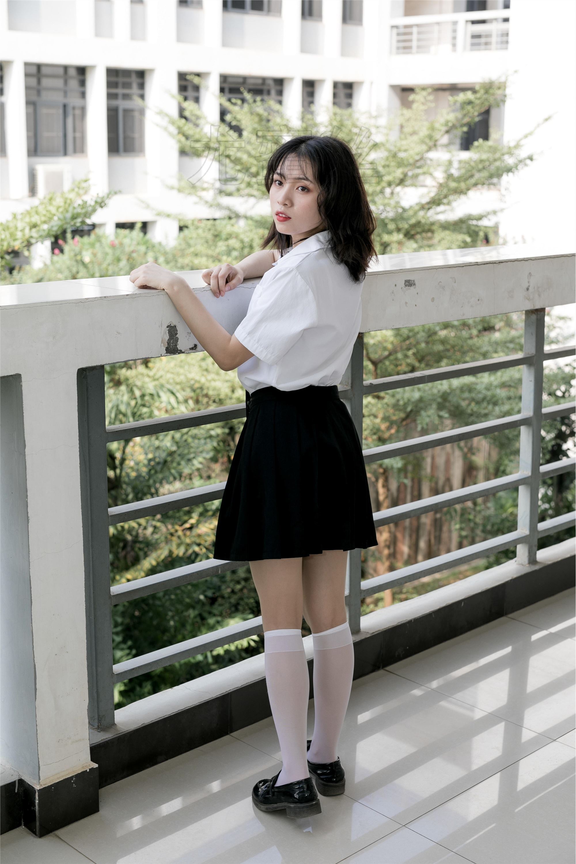 尤蜜丝 穿搭写真 NO.005